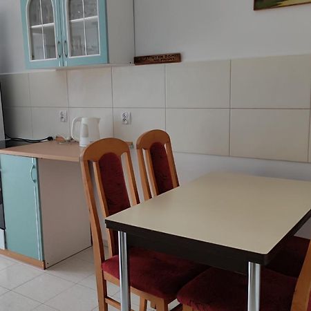 Pokoje Przy Kominie Piecki  Exterior foto
