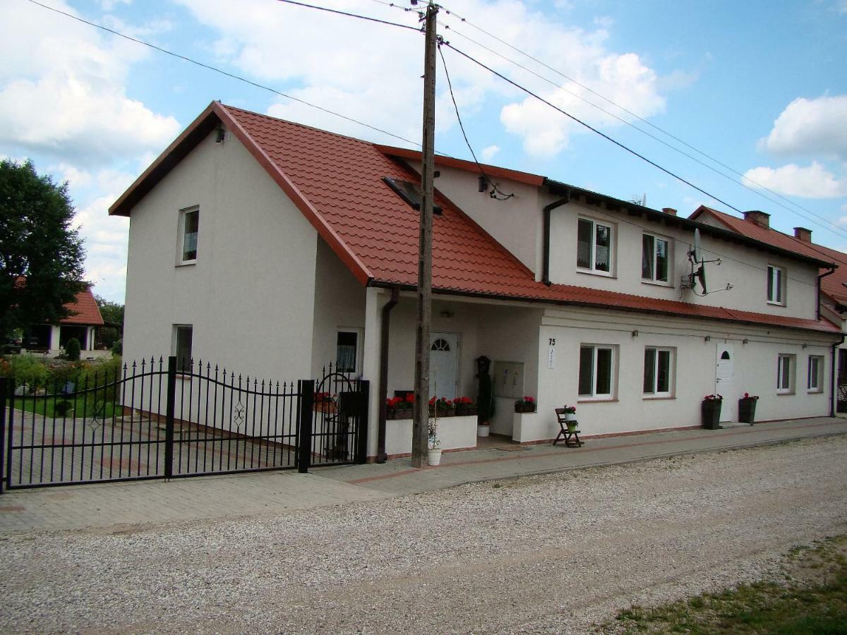Pokoje Przy Kominie Piecki  Exterior foto